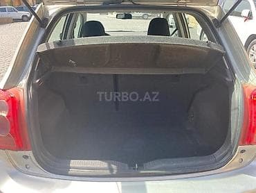 tank pro: Toyota Auris: 1.4 l | 2007 il — 10