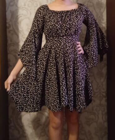 Платье. Одевали 1 раз