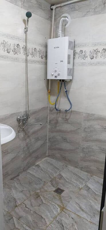 1 otaqlı kohnə tikili: Hövsan qəsəbəsi, Pekarnı tərəf, 4 mərtəbəli köhnə tikili binanın — 11