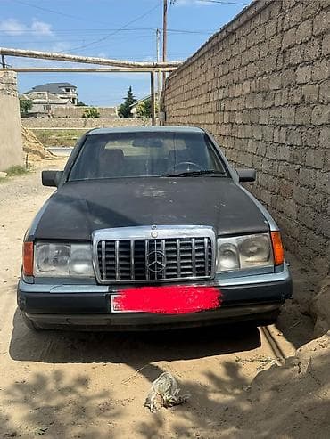 lider disk type 0: Mercedes-Benz W124: 2.3 l | 1985 il Sedan — 1
