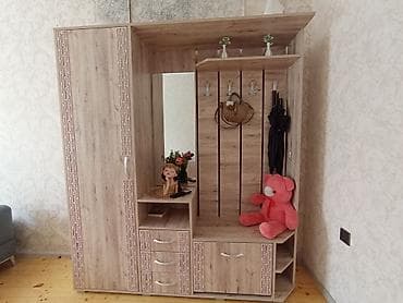 İşlənmiş, 1 qapı, Güzgülü, Digər rəng, Digər material, Açılan, Düz dolab