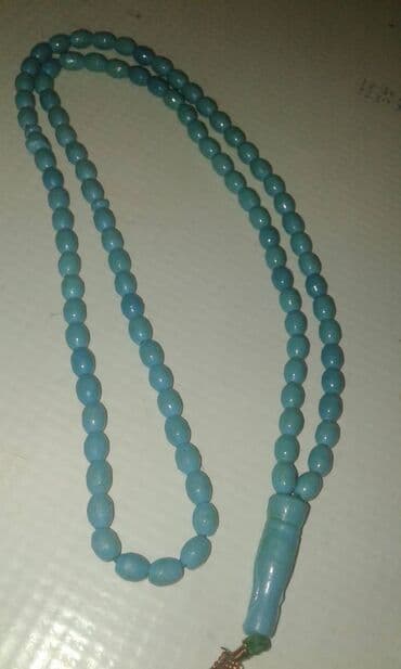 uzuk satışı: Təsbəhlər satılır. Biri 10 manat — 11