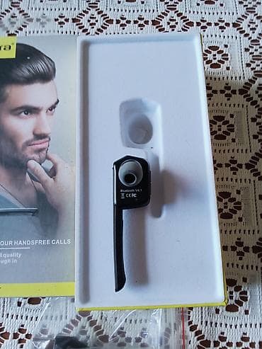 airpods original: Blutuz qulaqliq. Tam original məhsuldur. Həm zənglərə cavab vermək — 3