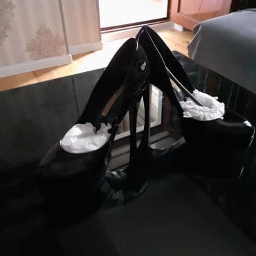 туфли с силиконовыми вставками: Туфли, Размер: 39, цвет - Черный, Б/у — 1