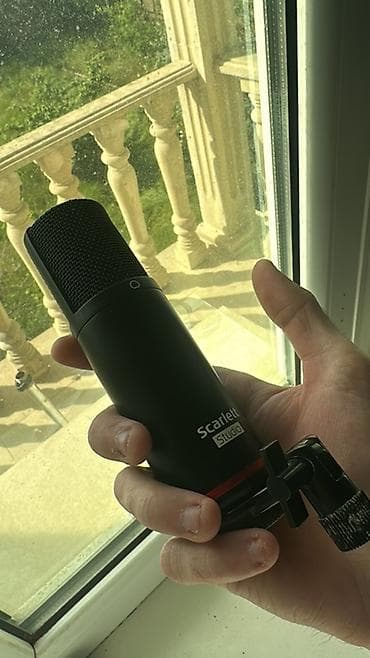 Scarlett Studio kondensator mikrofonu - Studiyə uyğun kardioid