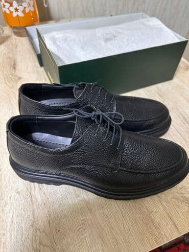 kisi: Türkiyədən sifariş olunub təmiz dəridir yumşaq rahat ayaqqabıdır. Ölçü — 3