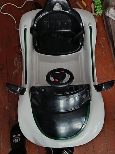 Uşaq dünyası: Uşaq elektromobili – kabriolet dizayn - Rəng: ağ/qara detallarla — 5