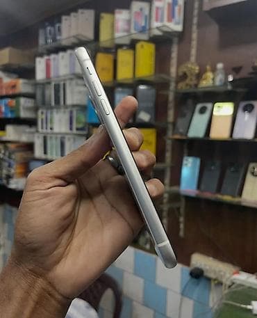 note 12 pro plus: IPhone 11, 128 GB, Ağ, Face ID — 5