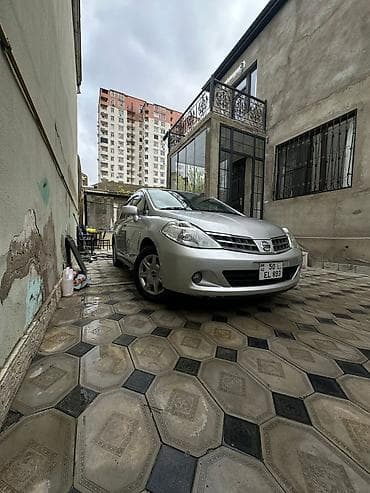 2008 nissan sunny: Nissan Tiida sedan, gümüşü rəng. - Kuzov: 4 qapılı sedan, orijinal — 3