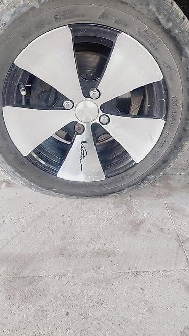 car parking 06 modu indir: Kia Rio üçün 14 ölçülü təkər diski və şin komplekti. Şəkillərdə — 1