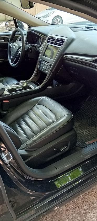 multi sukan: Ford Fusion – qara rəngli sedan, zərif və dinamik dizayn. Texniki və — 4