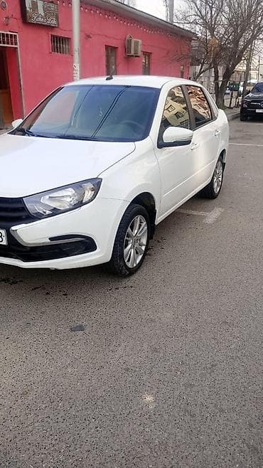 VAZ (LADA) Granta: 1.6 l | 2025 il 43133 km Sedan — 2