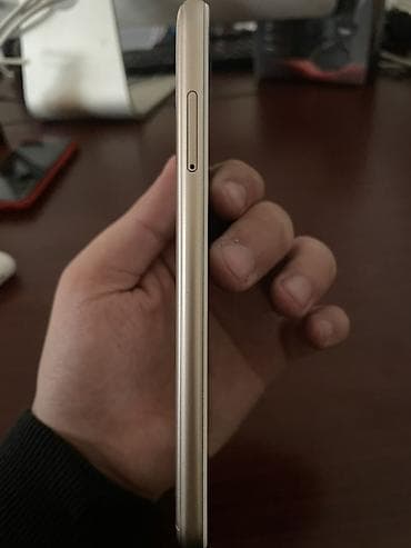silver et ceken: Honor 7A, 16 GB, rəng - Qızılı, Sensor — 5