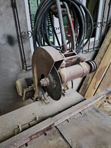 Taxta-şalban: Dəmirkəsən aparat — 2