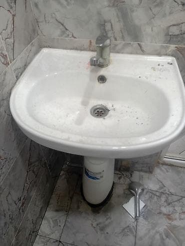 Hamam/tualet üçün santexnika dəsti

2 si birlikde 50 azn