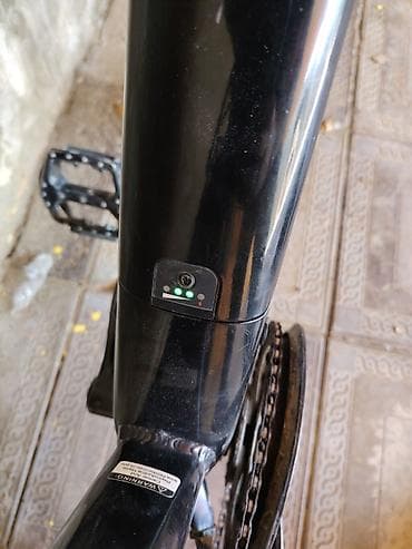 Elektrik velosipedlər: İşlənmiş Elektrik velosipedi 26", sürətlərin sayı: 7, 250 Vt, Ünvandan götürmə — 4