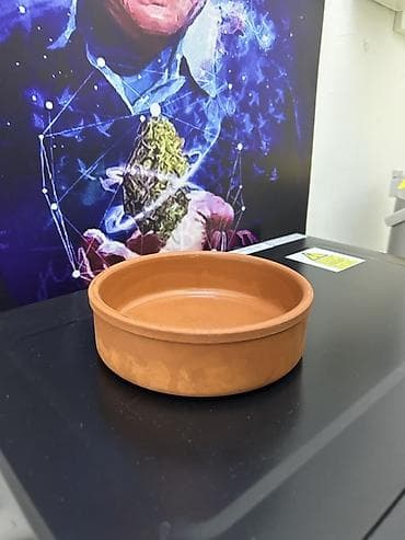 keci piyi: Gilin bişirmə qabı – klassik terrakota materialdan, dairəvi formalı — 1