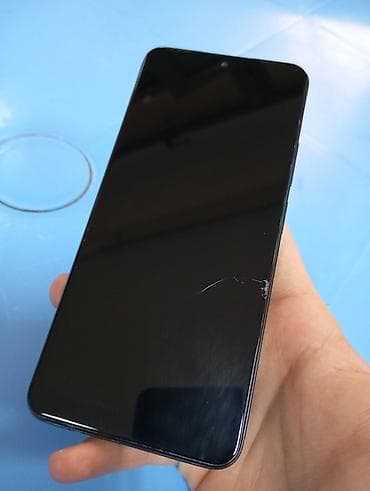 a35 ikinci el: Note 12 satılır 128 yaddaş tək problemi ekranda çatdir vəssalam başqa — 3