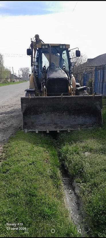 qapı və pəncərələr: Ekskavator-yükləyici xidmətləri Cat 428E - Universal JCB/CAT tipli — 2