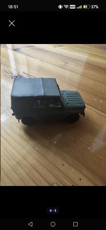 UAZ-469 hərbi yolsuzluq avtomobilinin metal kolleksiya modeli - — 4