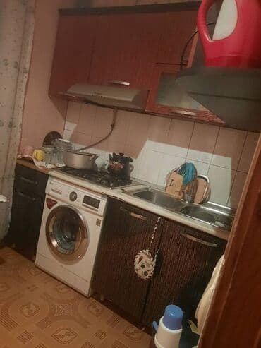 məhəmmədi kirayə: Əcəmi metrosunun 5 mertebeli binanın 3-ci mərtəbəsində yerləşən ümumi — 7