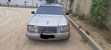 Mercedes-Benz W124: 2.2 l | 1995 il Sedan