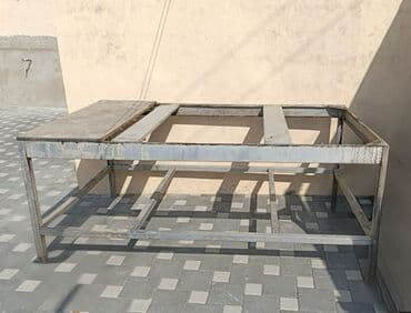 стол из блока двигателя: Нераскладной, Прямоугольный стол — 1