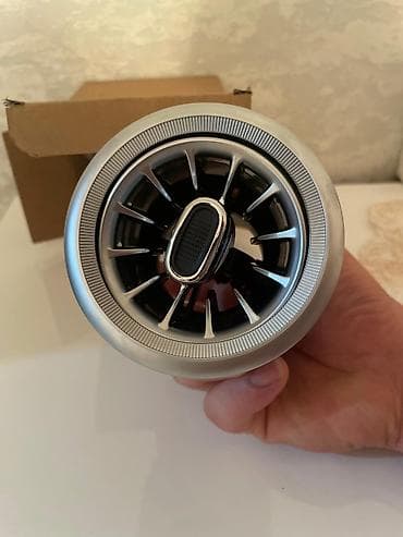 w124 salon: Original Mercedes-Benz hava yeri ✔️ 3 ədəd var ✔️ 1 ədəd - 45 AZN — 2