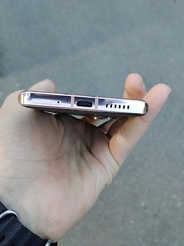 xiaomi redmi note 9 's: Xiaomi 12 — 3