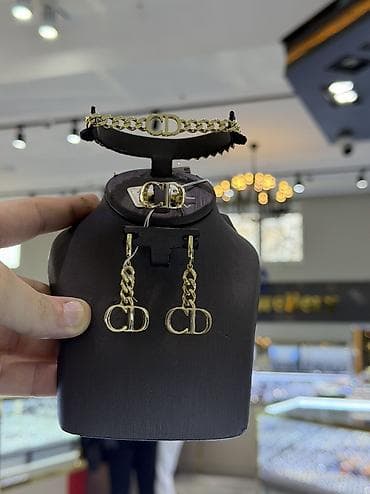 En çox satılan qadınların sevimli model 😍Christian Dior😍 14K Qızılı