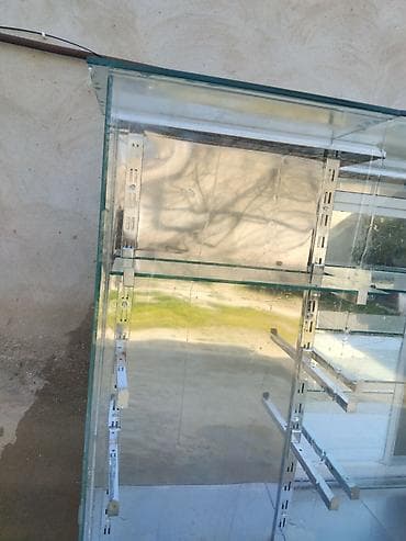 Оборудование для мойки: Şüşə vitrin stendi - Material: paslanmayan metal alt baza və karkas — 3