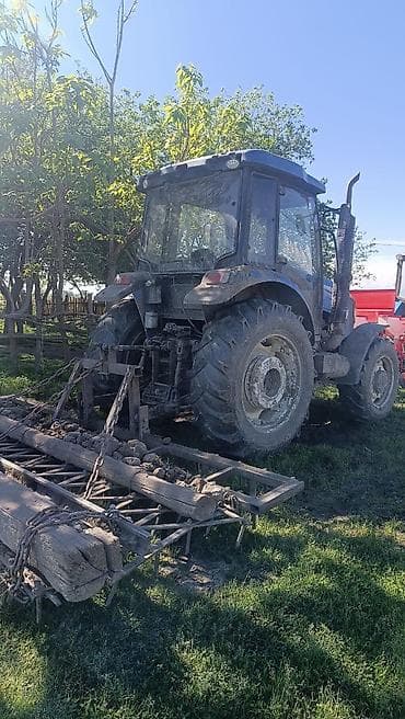 gt la bomba: YTO NLX-1024 mavi rəngli təkərli kənd təsərrüfatı traktoru -100 at — 4