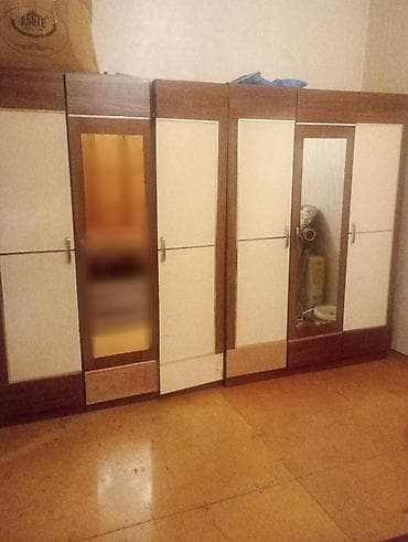 islenmis skaf: İşlənmiş, 3 qapılı, Güzgülü, Qəhvəyi, Taxta, Açılan, Düz dolab — 3