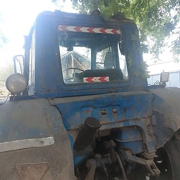 MTZ tipli mavi traktor - Güclü dizel mühərrik, arxa ötürücülü - — 2