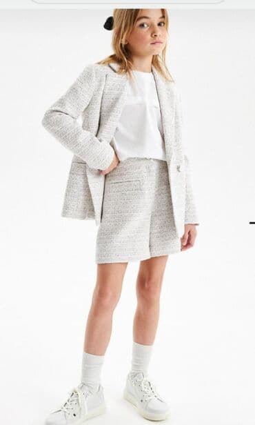 Сарафаны: 200 azn alınıb Moskvadan.70 azn satıram.Boy 152 üçun.Bir dəfə — 2