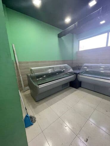 xacmaz obyekt: Yeni Günəşlidə V massivində yerləşən ümumi sahəsi 160 kv,m olan,obyekt — 10