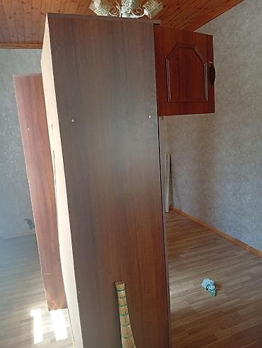 2 qapılı, Qəhvəyi, Açılan, Düz dolab — 3