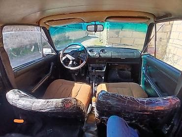 niva qapi uzluyu: VAZ 2106 sedan - Kuzov: 4 qapılı, mavi rəng, ön və arxa xrom — 2