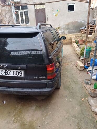 dizel opel astra: Opel Astra: 1.6 l | 1995 il 6500000 km Sedan — 3