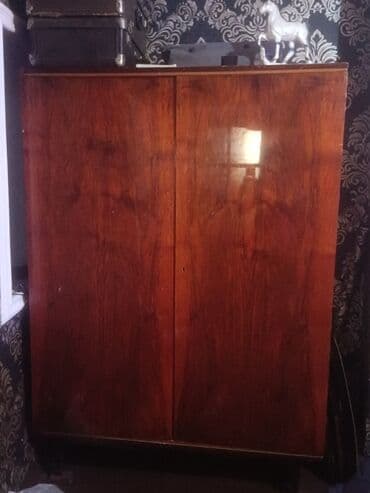 qoz bişiren: Açılan, 2 qapılı Düz dolab, Qarderob, paltar dolabı — 1