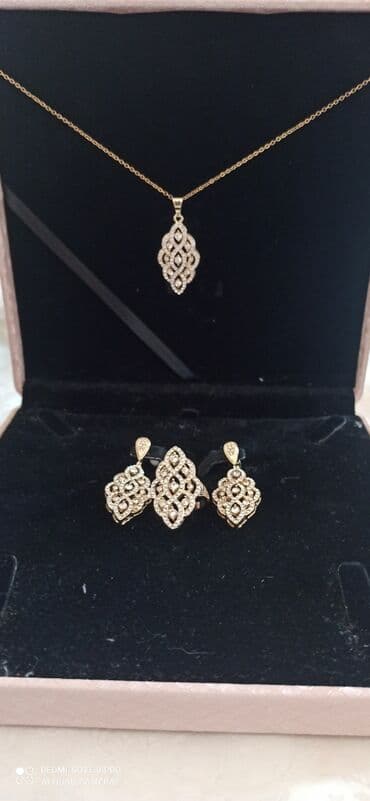 Kulonlar: Aksesuar .Yenidirtəzə alınıb istifadə olunmayıb ustunde sırğa — 4