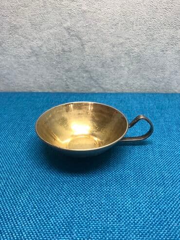 qizil onluq qiymeti 2022: Antik Latun Nelbeki ve murebbe qabi qiymet 1 eded ucun . 3 eded var — 11