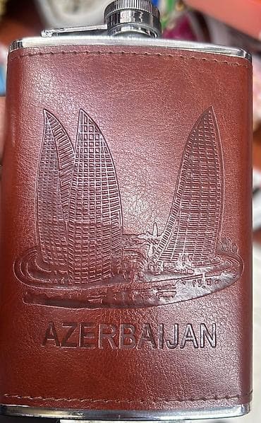 Digər idman qidaları: Azerbaycan temalı cib kolbası (flask) - Material: paslanmayan — 2