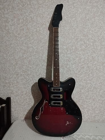 klas 6: Elektro gitaralar — 10