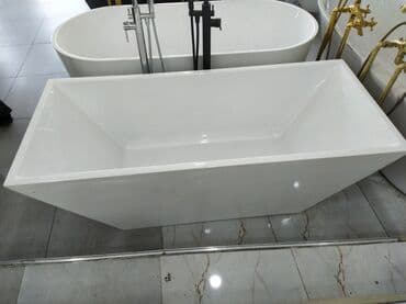 hamam üçün vanna: Düzbucaqlı formalı, ağ rəngli vanna. Müasir dizaynı ilə seçilir və hər — 3