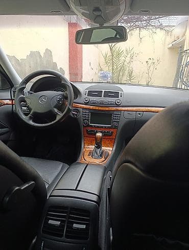 avto oturacaqlar: Mercedes-Benz E-Class (W211) sedan - Korpus: qara/metallik, 4 qapı — 3