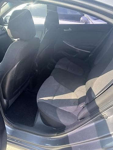 hyunday i10: Hyundai Accent: 1.5 l | 2013 il Sedan — 6