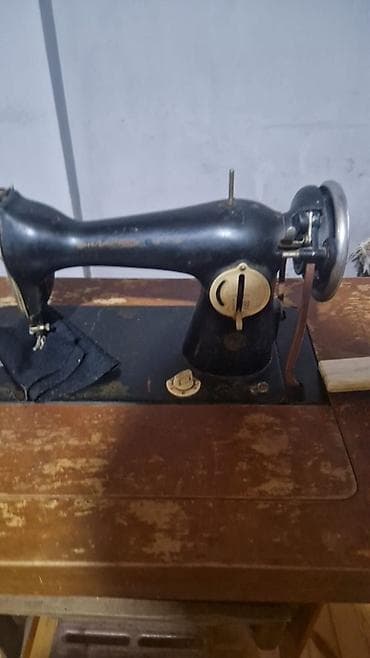 nerd taxta satisi: Pedalla işləyən köhnə tip tikiş maşını – taxta masalı komplekt - — 5