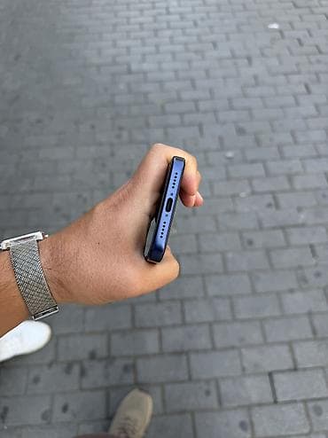 iphone usb: IPhone 17 Pro, 256 GB, Blue Titanium, Zəmanət, Face ID — 5