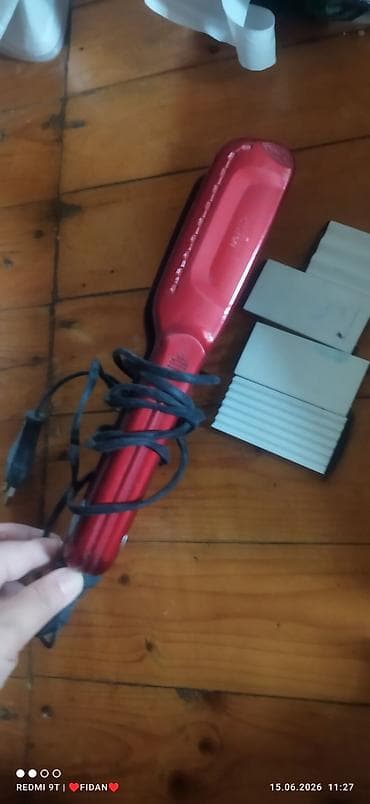 iph 13 pro: Saç düzləndirici və “crimper” seti - Rəng: qırmızı, şnurla işləyən - — 1